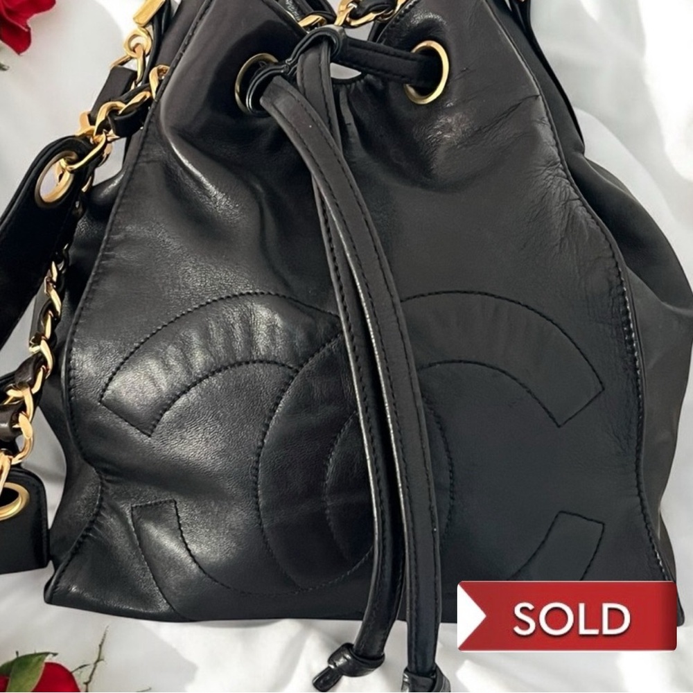 CHANEL Vintage CC Drawstring Bucket Bag Dark Brown Lambskin Small
